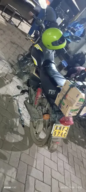 TVS HLX Plus ES 2019 Black