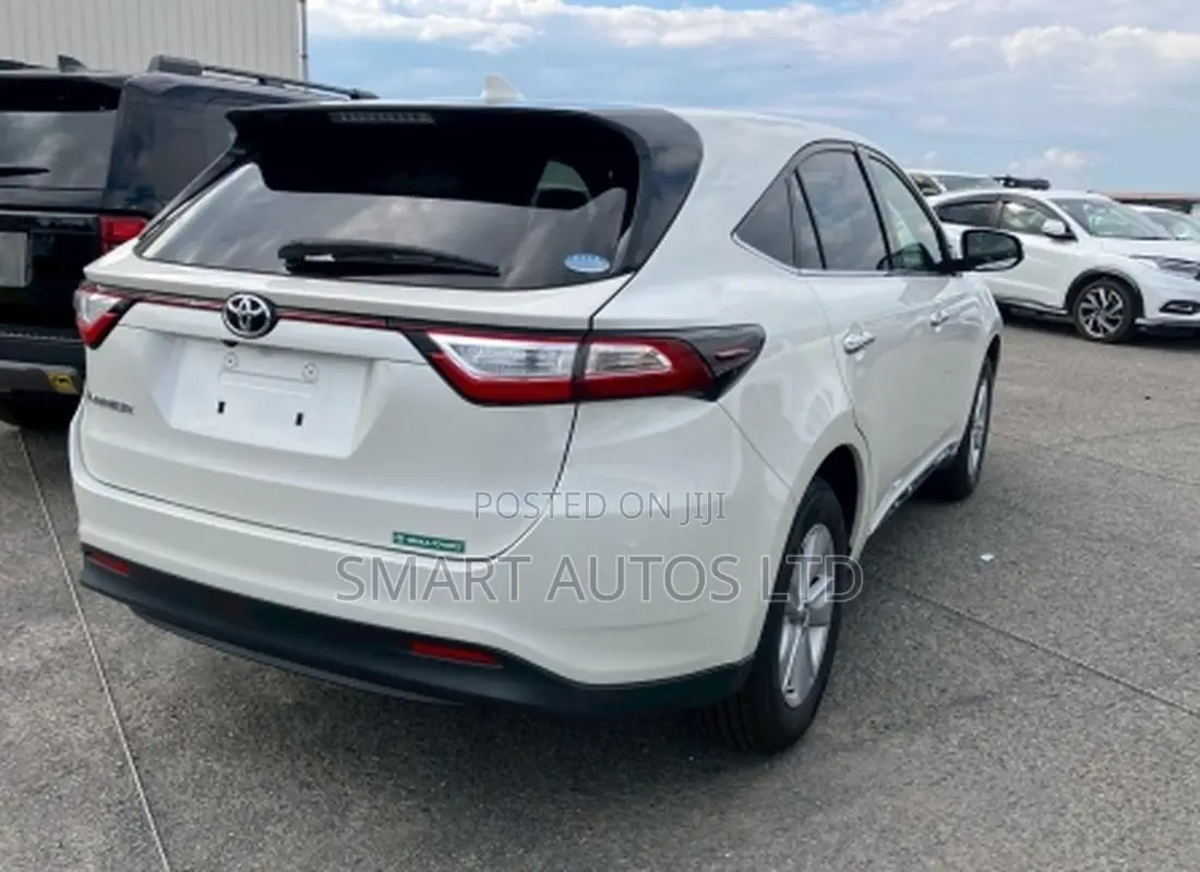 Toyota Harrier 2019 Off white