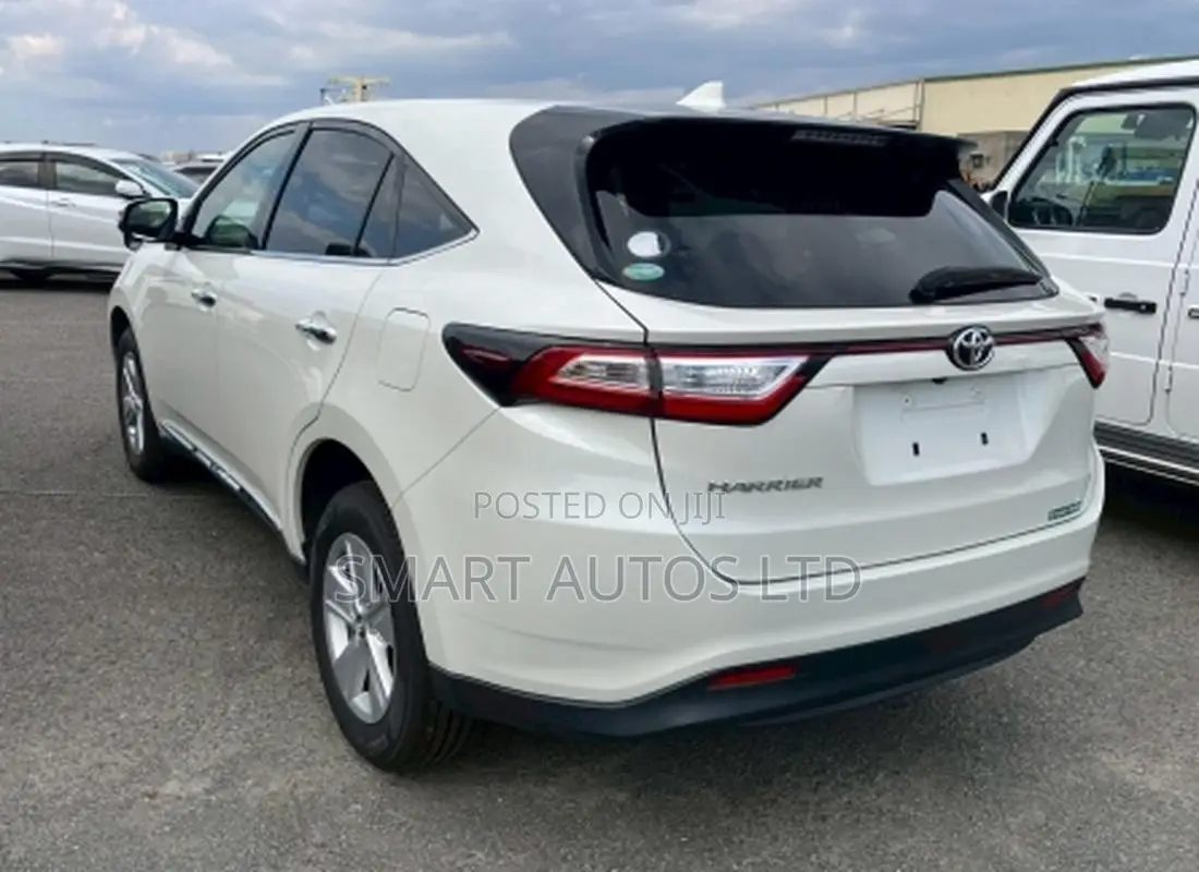 Toyota Harrier 2019 Off white