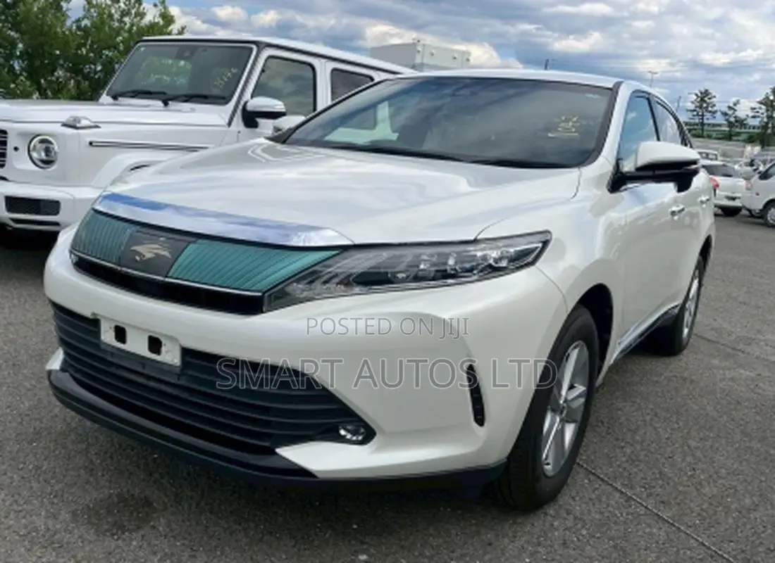 Toyota Harrier 2019 Off white