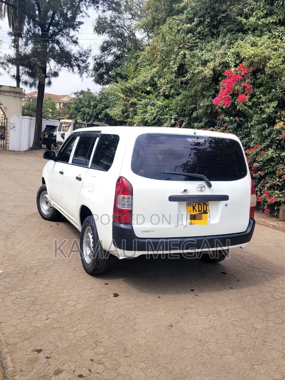 Toyota Succeed SV Premium 2014 White