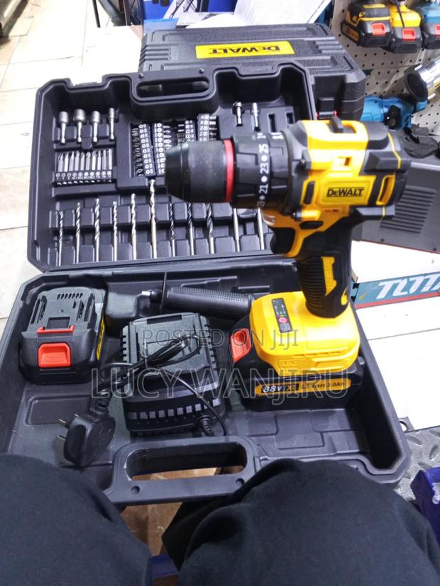 Dewalt 3.0ah Drill/ 2 Battery 88v Brushless Drill