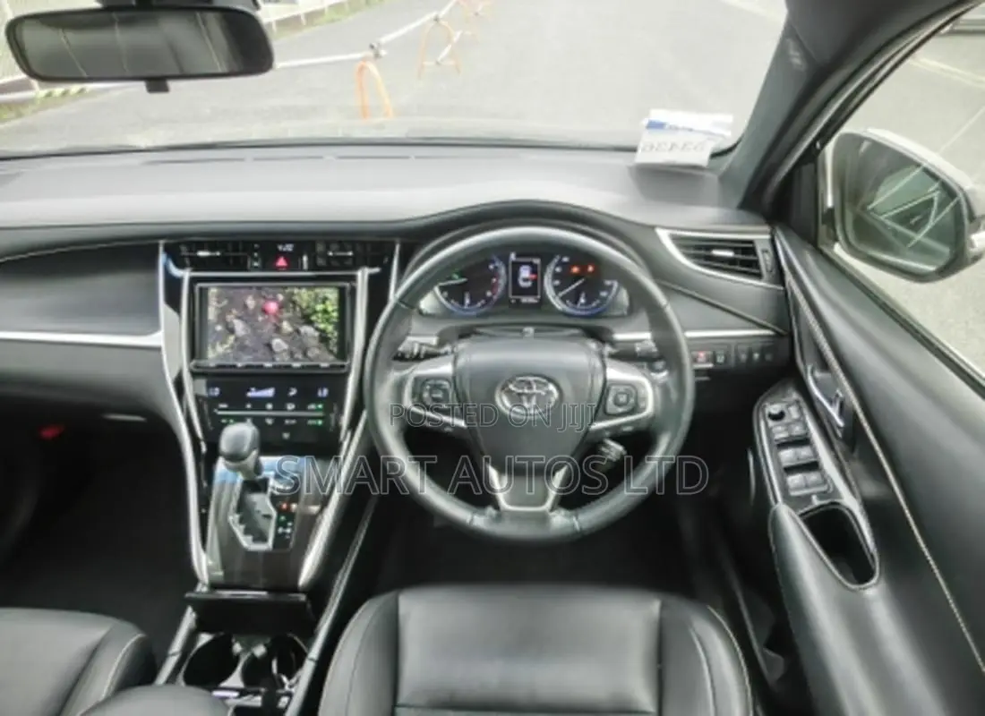 Toyota Harrier 2018 Matt Black