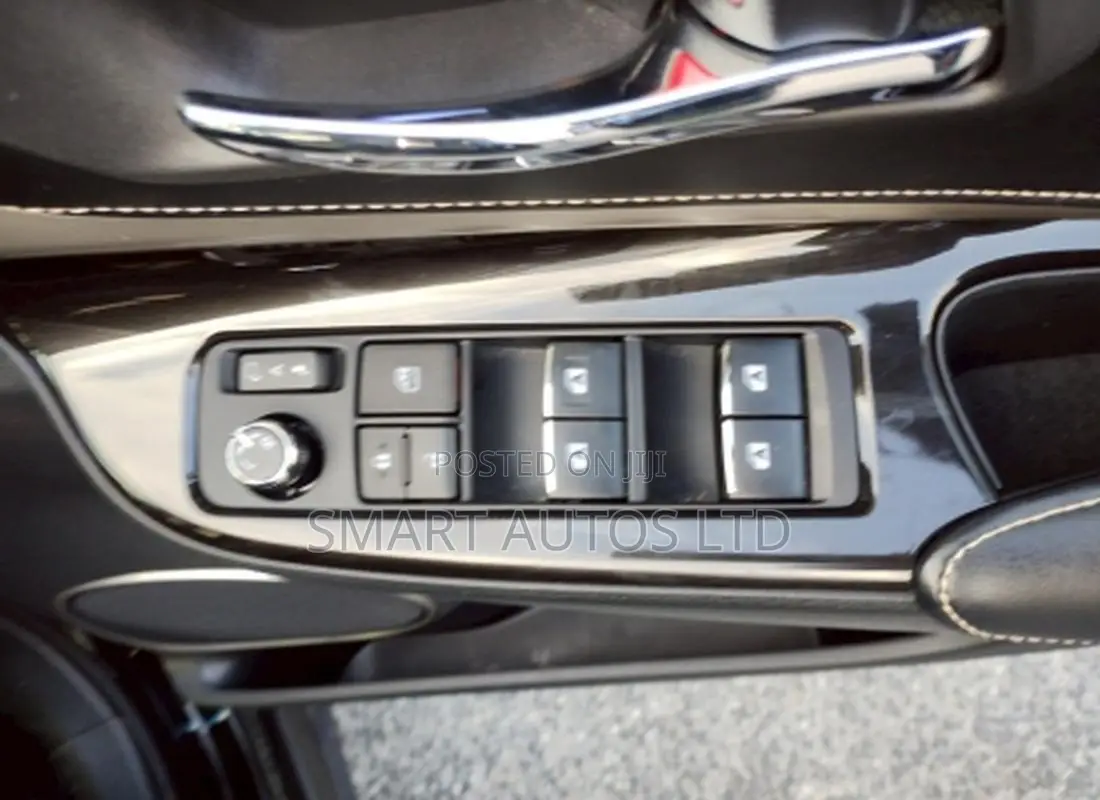 Toyota Harrier 2.0 2018
