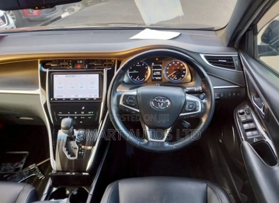 Toyota Harrier 2.0 2018