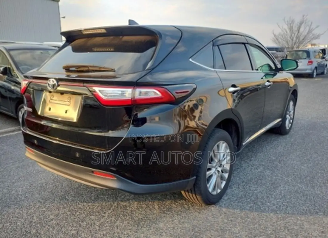 Toyota Harrier 2.0 2018