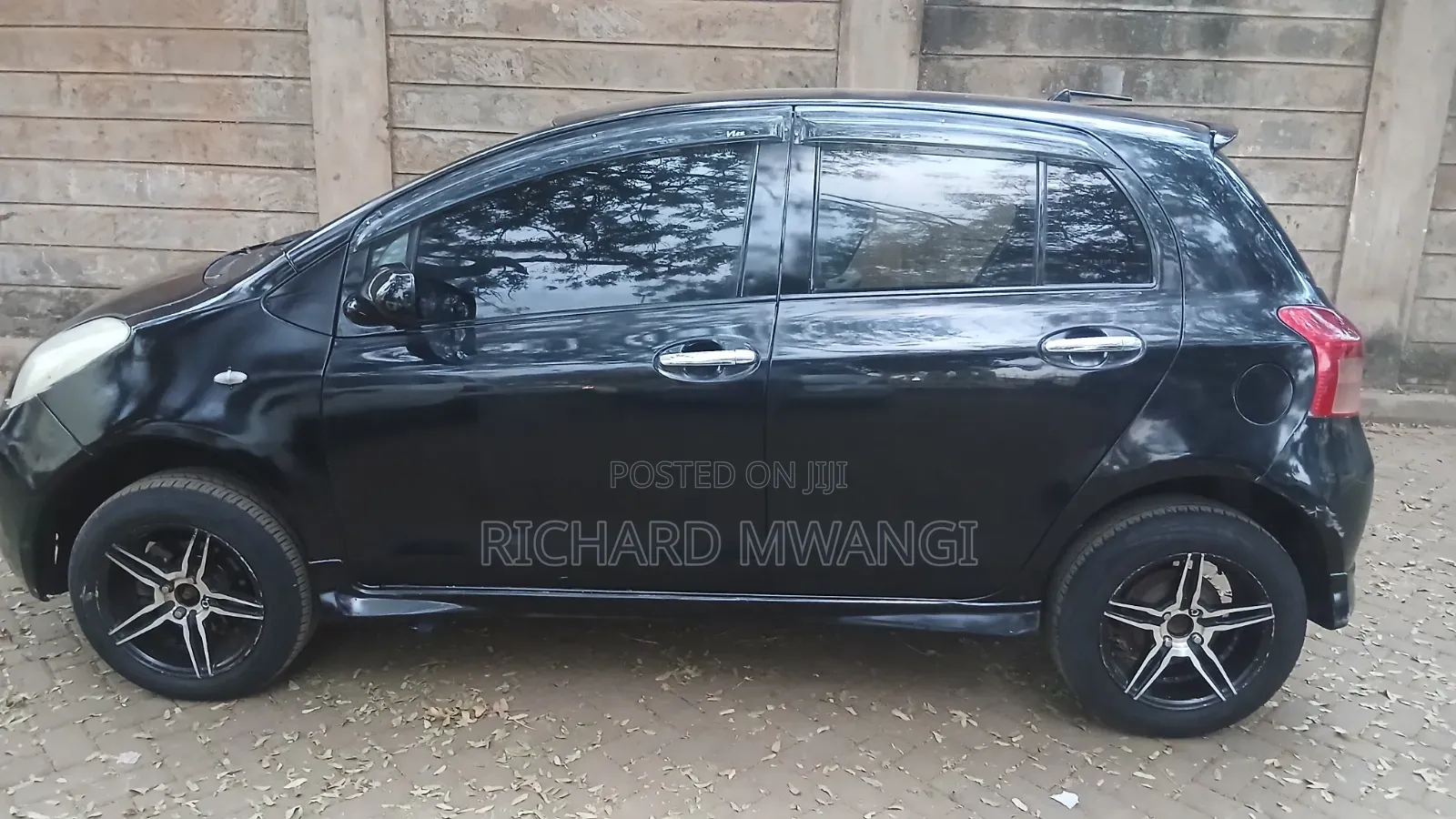 Toyota Vitz 2007 Black