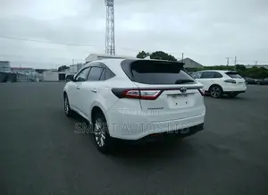 Toyota Harrier 2.0 2018 Pearl