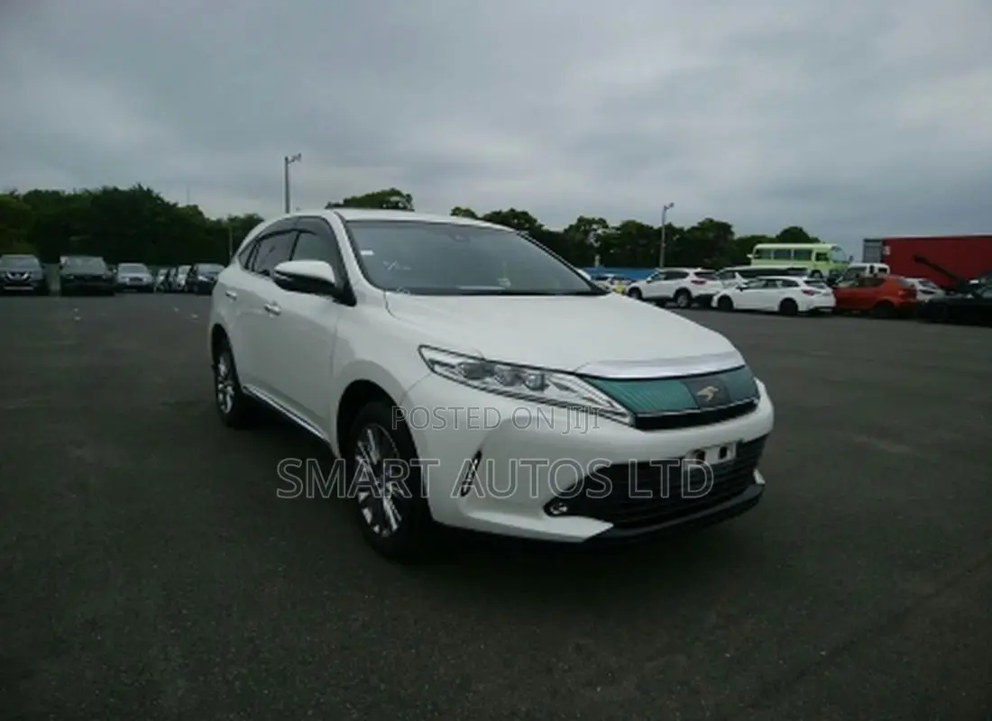 Toyota Harrier 2.0 2018 Pearl