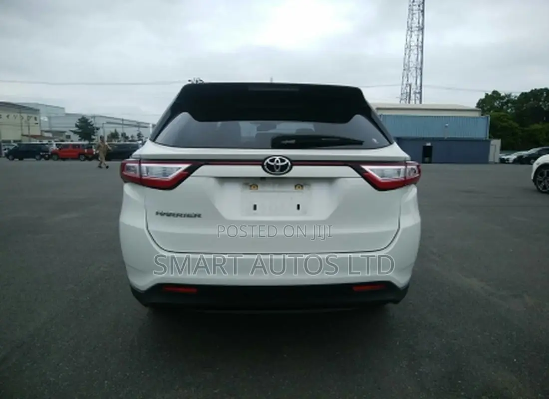 Toyota Harrier 2.0 2018 Pearl