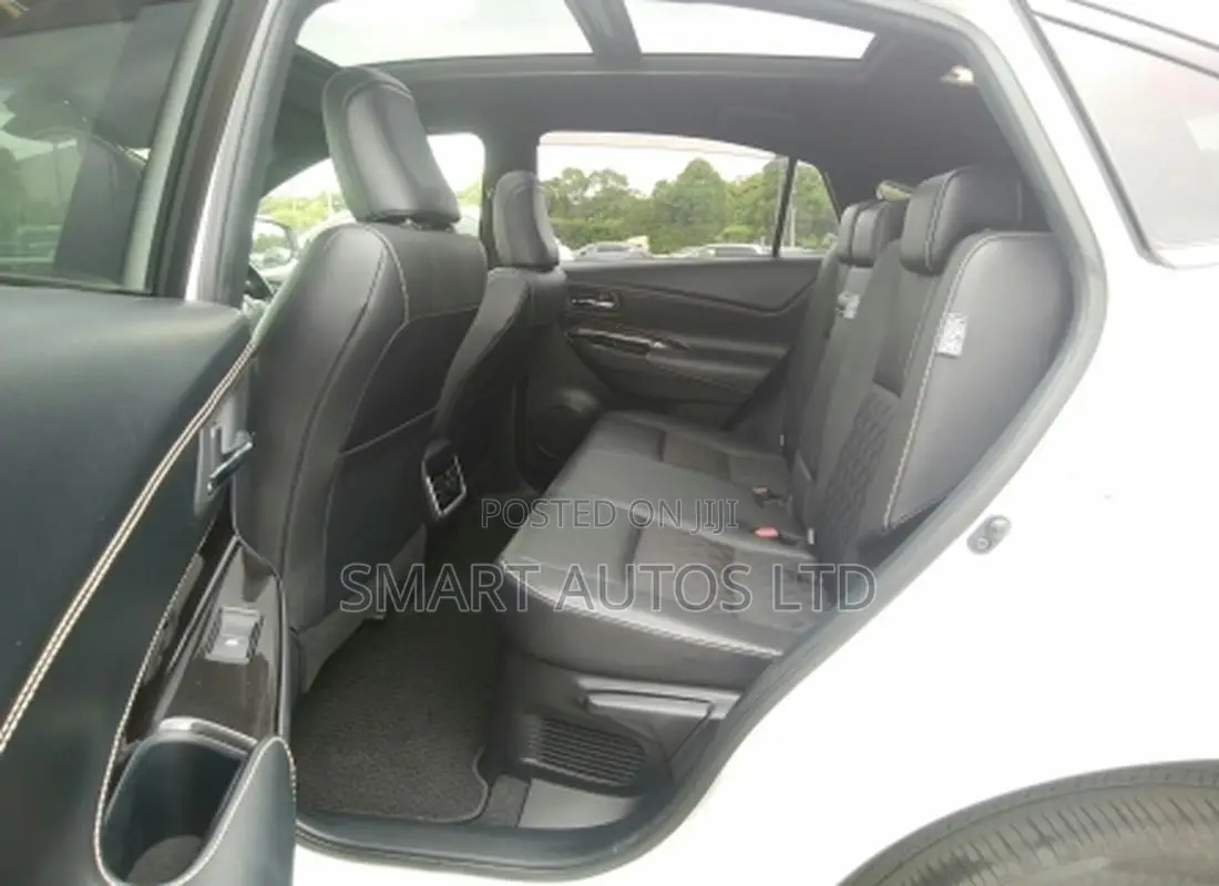 Toyota Harrier 2.0 2018 Pearl