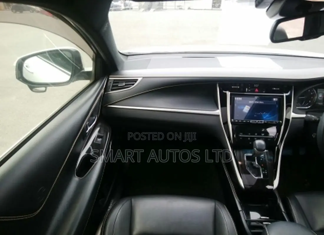 Toyota Harrier 2.0 2018 Pearl