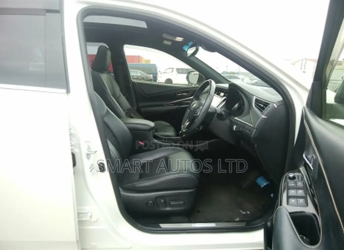 Toyota Harrier 2.0 2018 Pearl