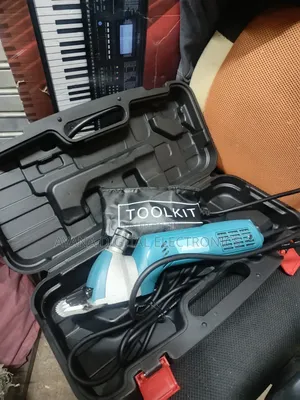 Makita Electric Wool Shear/ Electric Wool Clipper