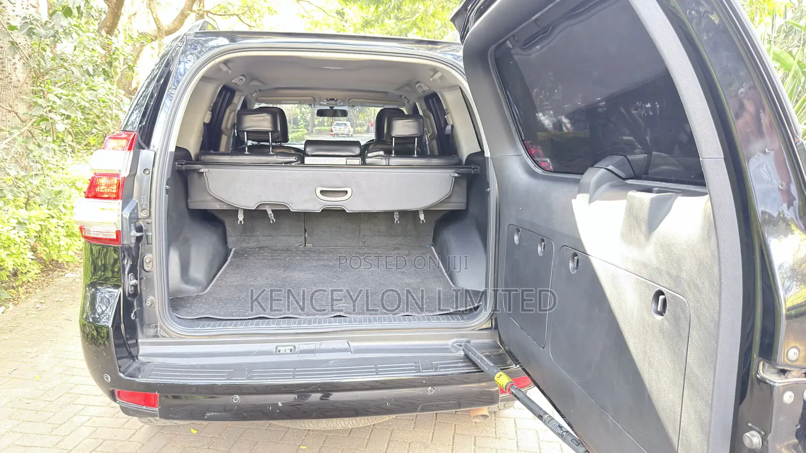 Toyota Land Cruiser Prado 2.8 D-4D 2016 Black