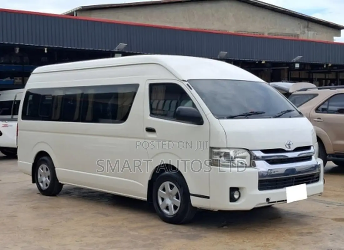 Toyota HiAce 2019