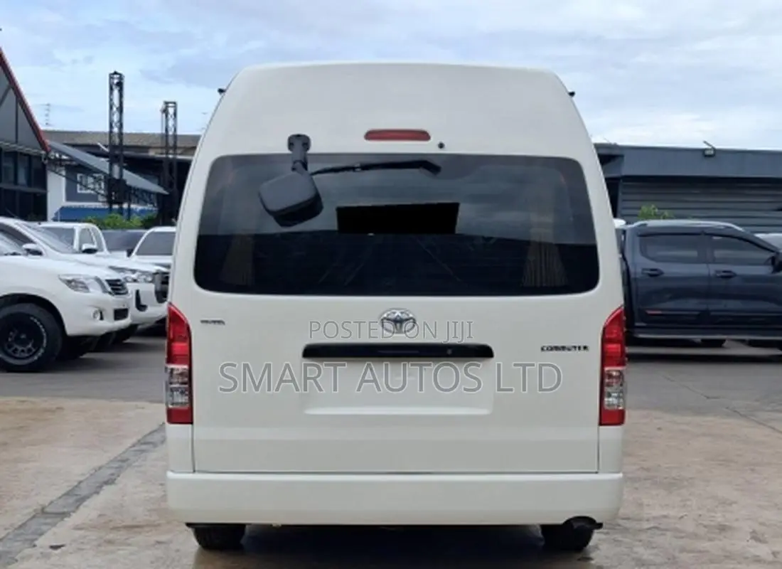 Toyota HiAce 2019