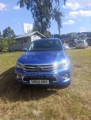 Toyota Hilux 2018 Blue