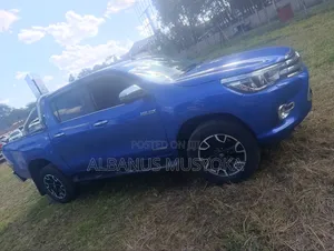 Toyota Hilux 2018 Blue