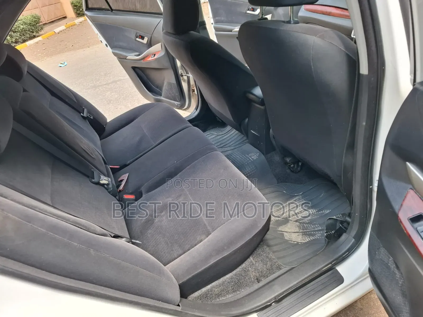 Toyota Premio 2011 White