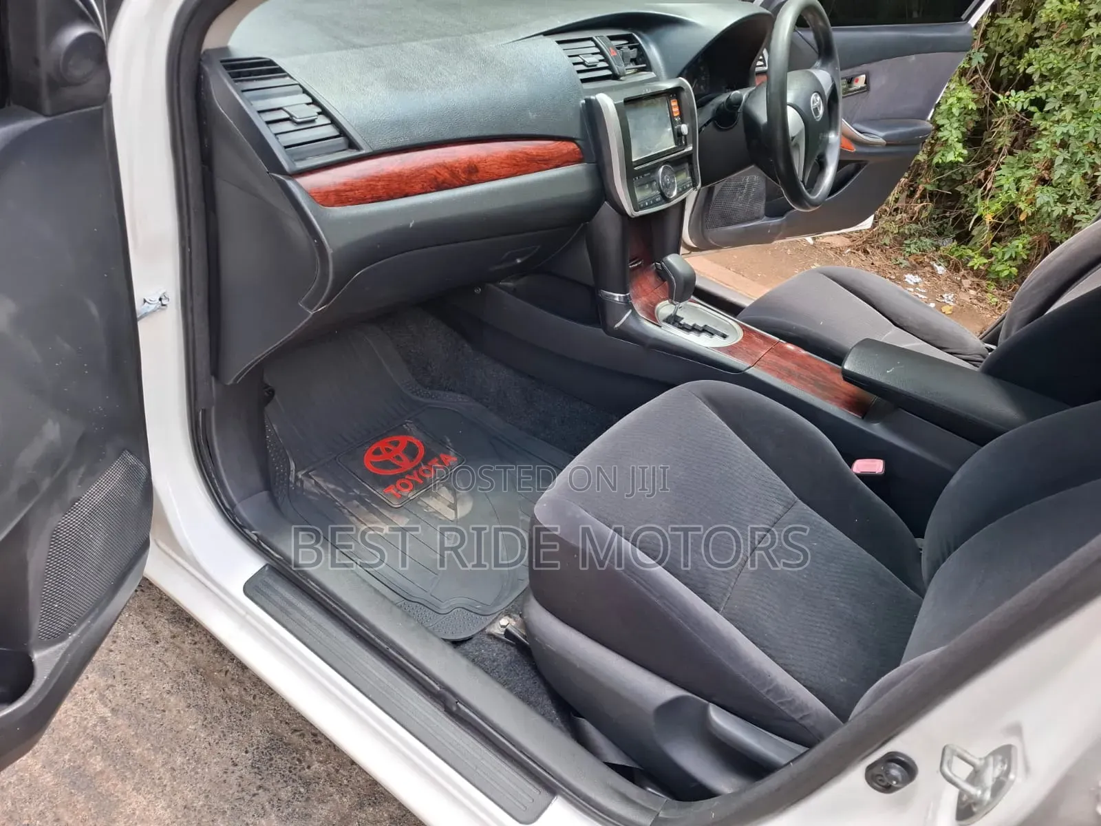 Toyota Premio 2011 White