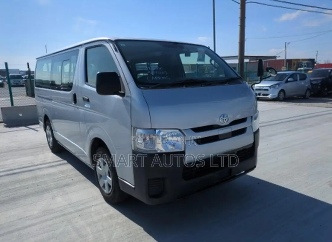 Toyota HiAce 2020