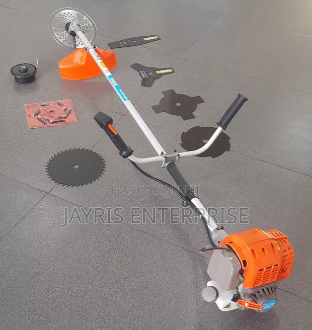 Hawking 4 Stroke 8 Blade Brush Cutter