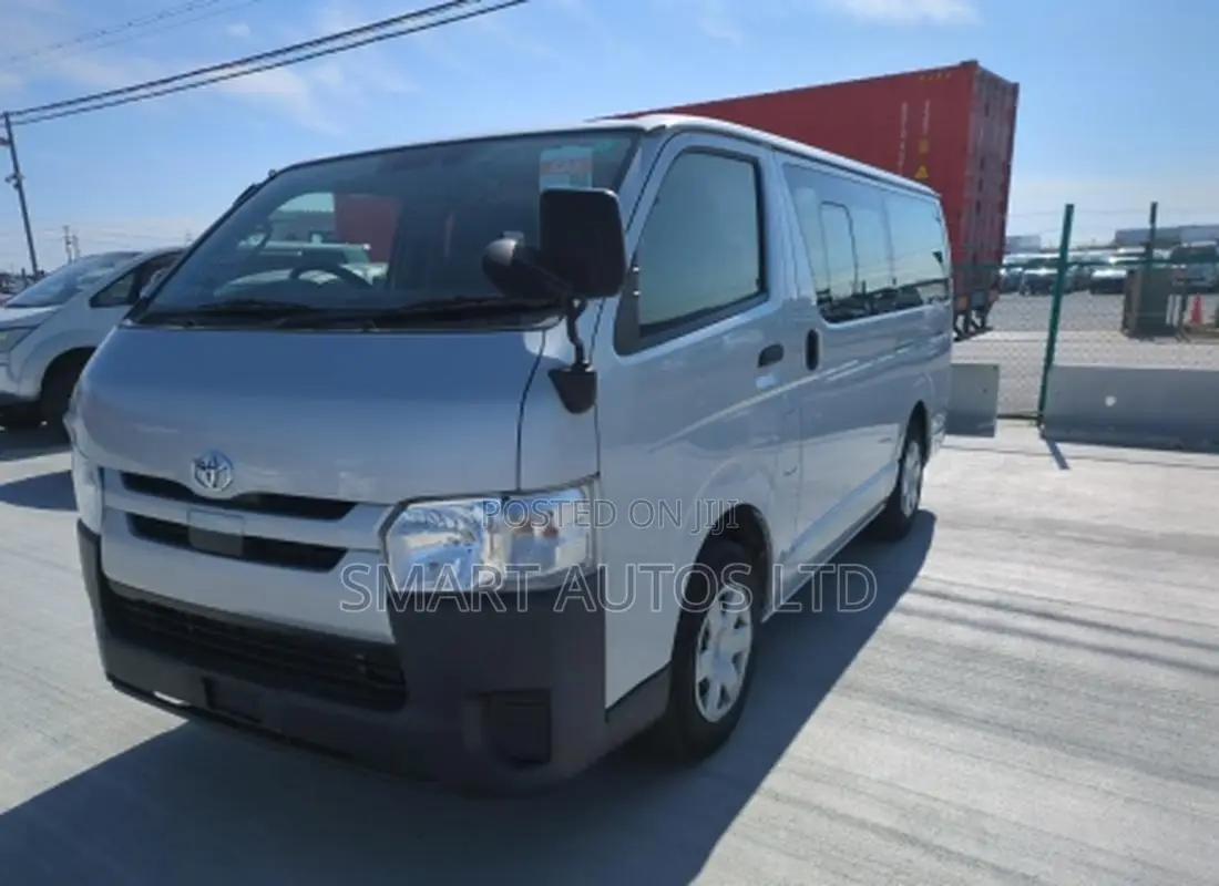 Toyota HiAce 2020