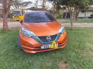 Nissan Note 1.2 Hybrid 2018 Orange