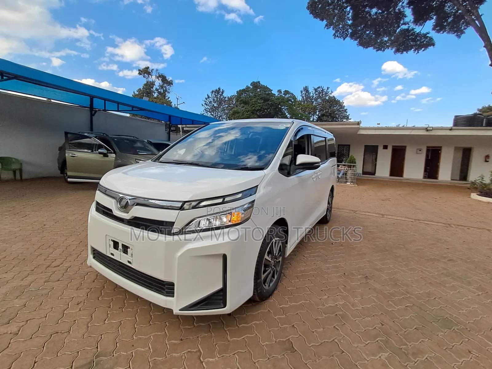 Toyota Voxy 2019 White