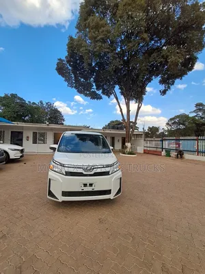 Toyota Voxy 2019 White