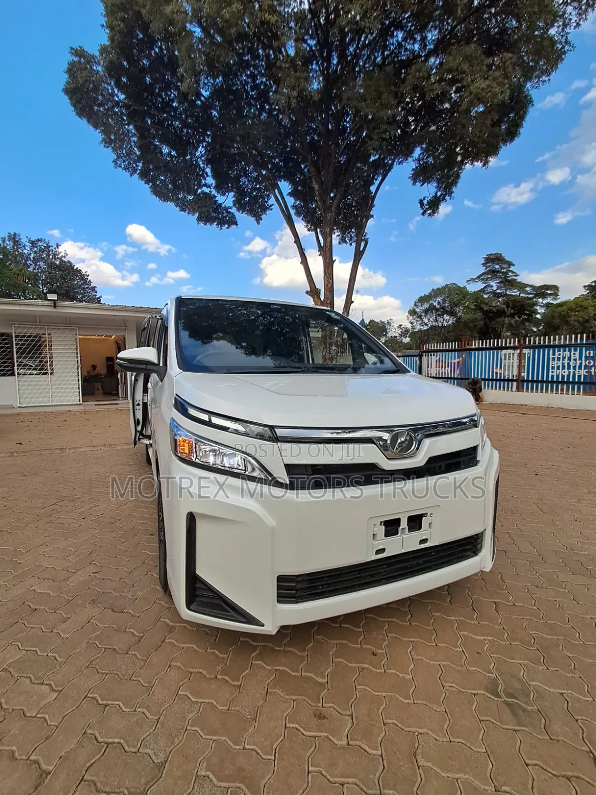 Toyota Voxy 2019 White