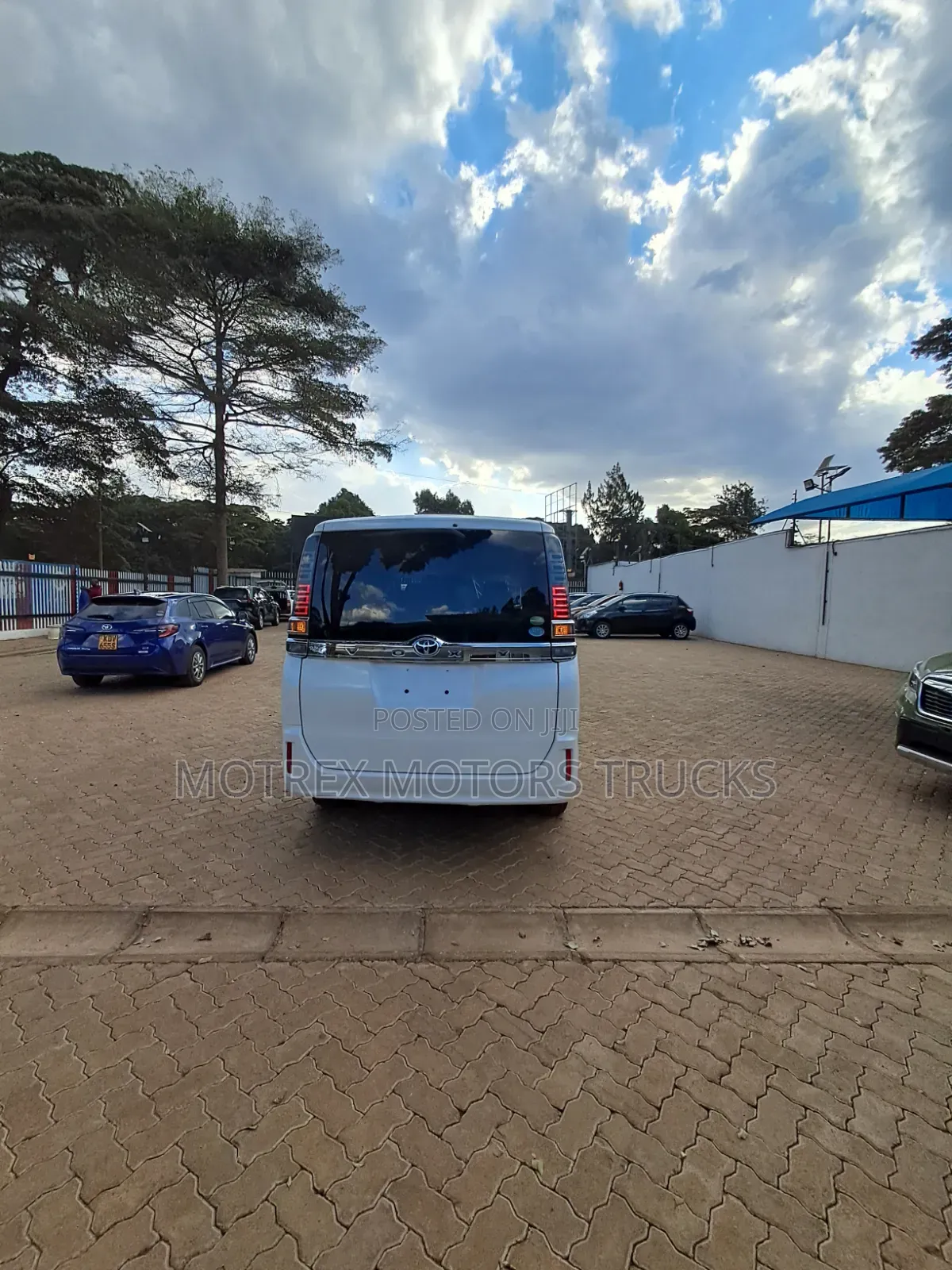 Toyota Voxy 2019 White