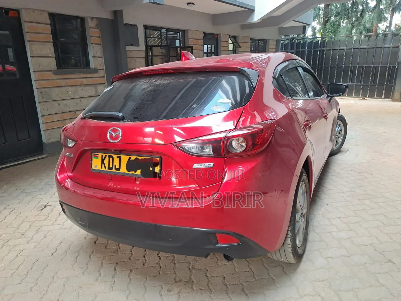 Mazda Axela 2015 Red