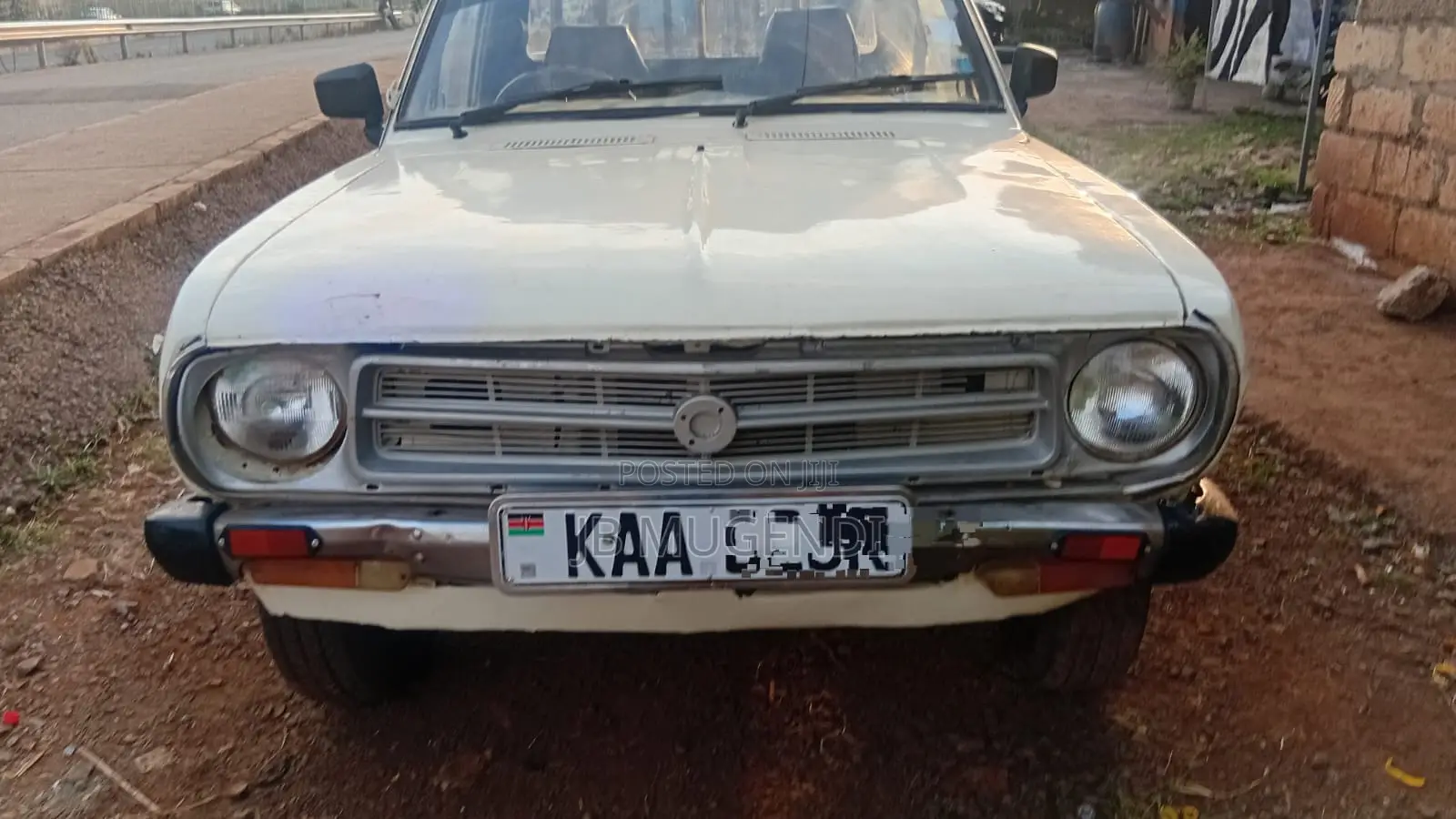 Datsun 1200 1971 Beige