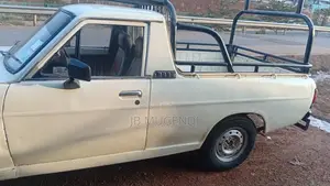 Datsun 1200 1971 Beige