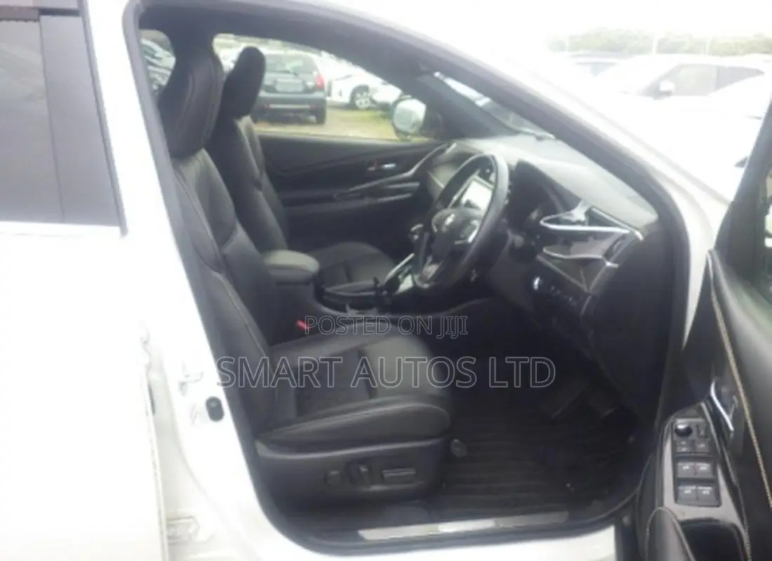 Toyota Harrier 2.0 2019