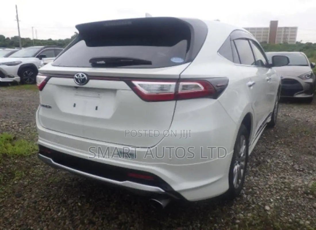 Toyota Harrier 2.0 2019
