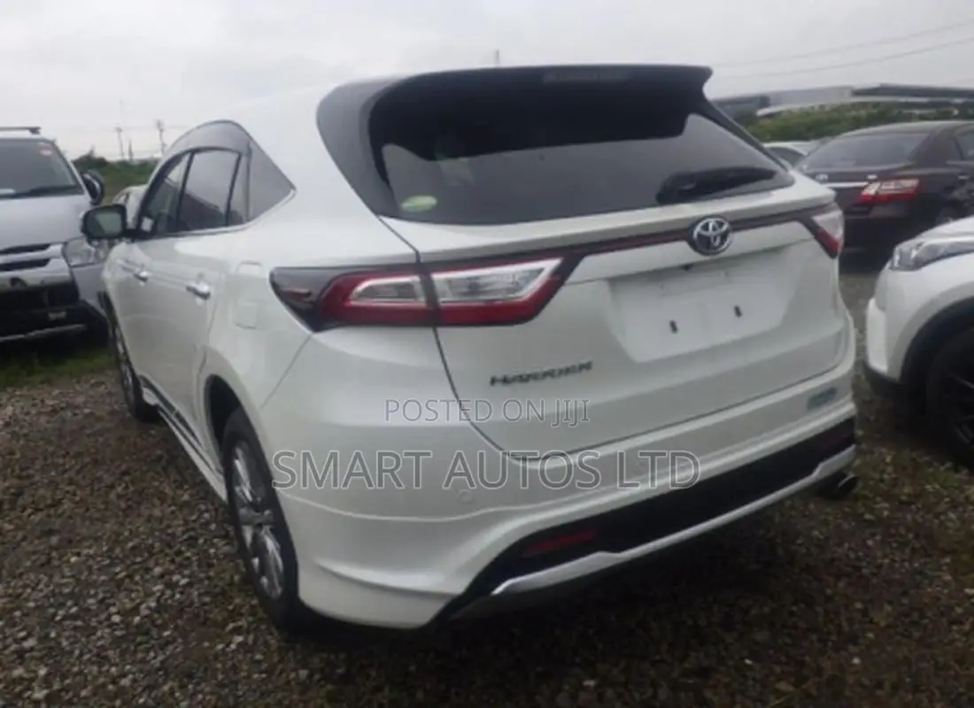 Toyota Harrier 2.0 2019