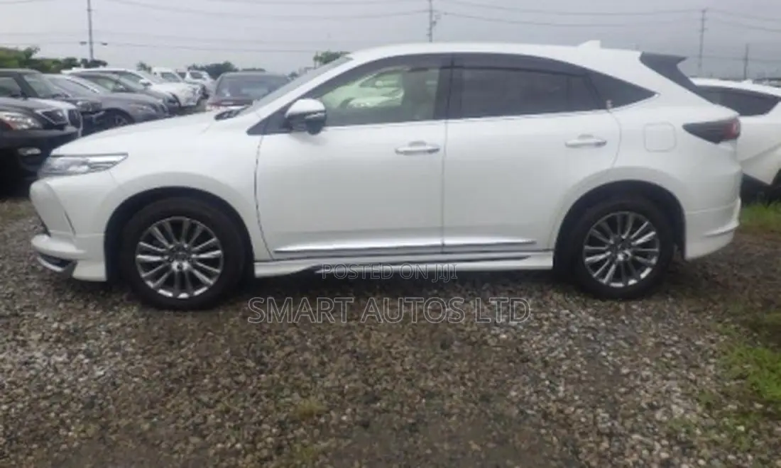 Toyota Harrier 2.0 2019