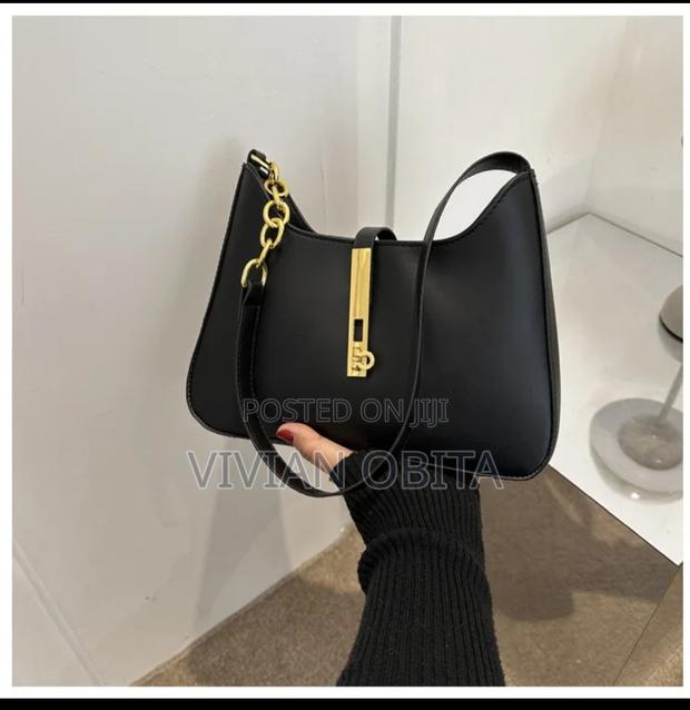 Shoulder Bag - thumbnail 3