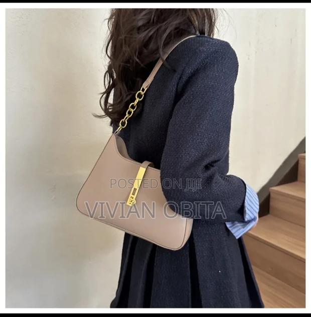 Shoulder Bag - thumbnail 5