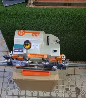 Key Cutting Machine Th-100e