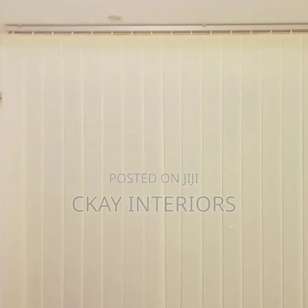 Choose Bright Vertical Blinds for Effortless Elegance