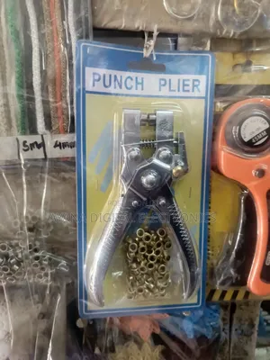 Heavy Duty Eyelet Hole Punch Pliers Set With Eyelet