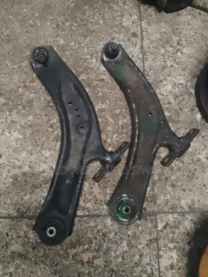 Ex Japan Controller Arm for Nisan Extrail