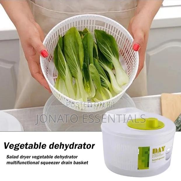 Manual Salad Spinner and Vegetable Dryer