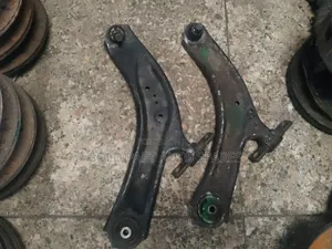 Ex Japan Controller Arm for Nisan Extrail