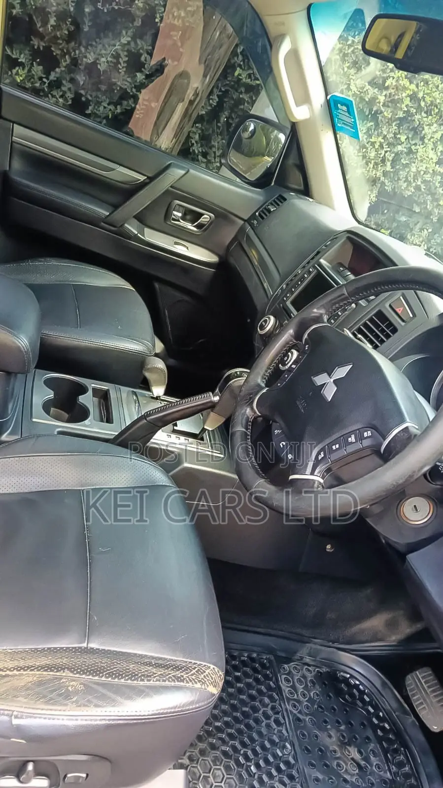 Mitsubishi Pajero 3.2 Di-Dc GLS 2011 Silver
