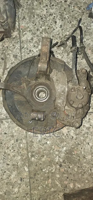 Mitsubishi Outlander Front Hubs